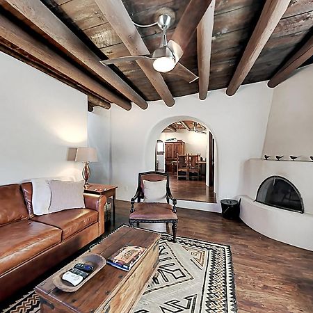 Вилла Pueblo Revival Таос Экстерьер фото